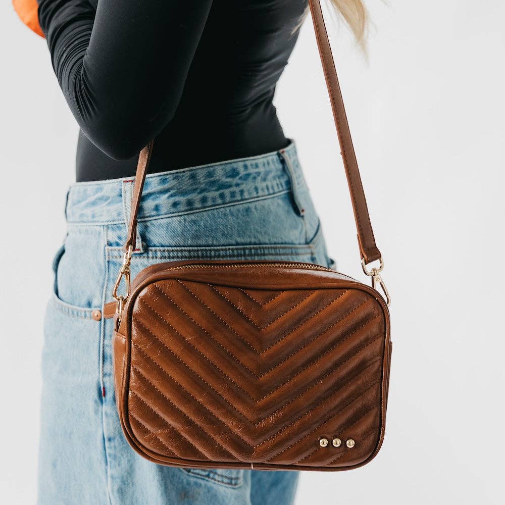 Briyelle Quilted Camera Crossbody Bag: Mocha