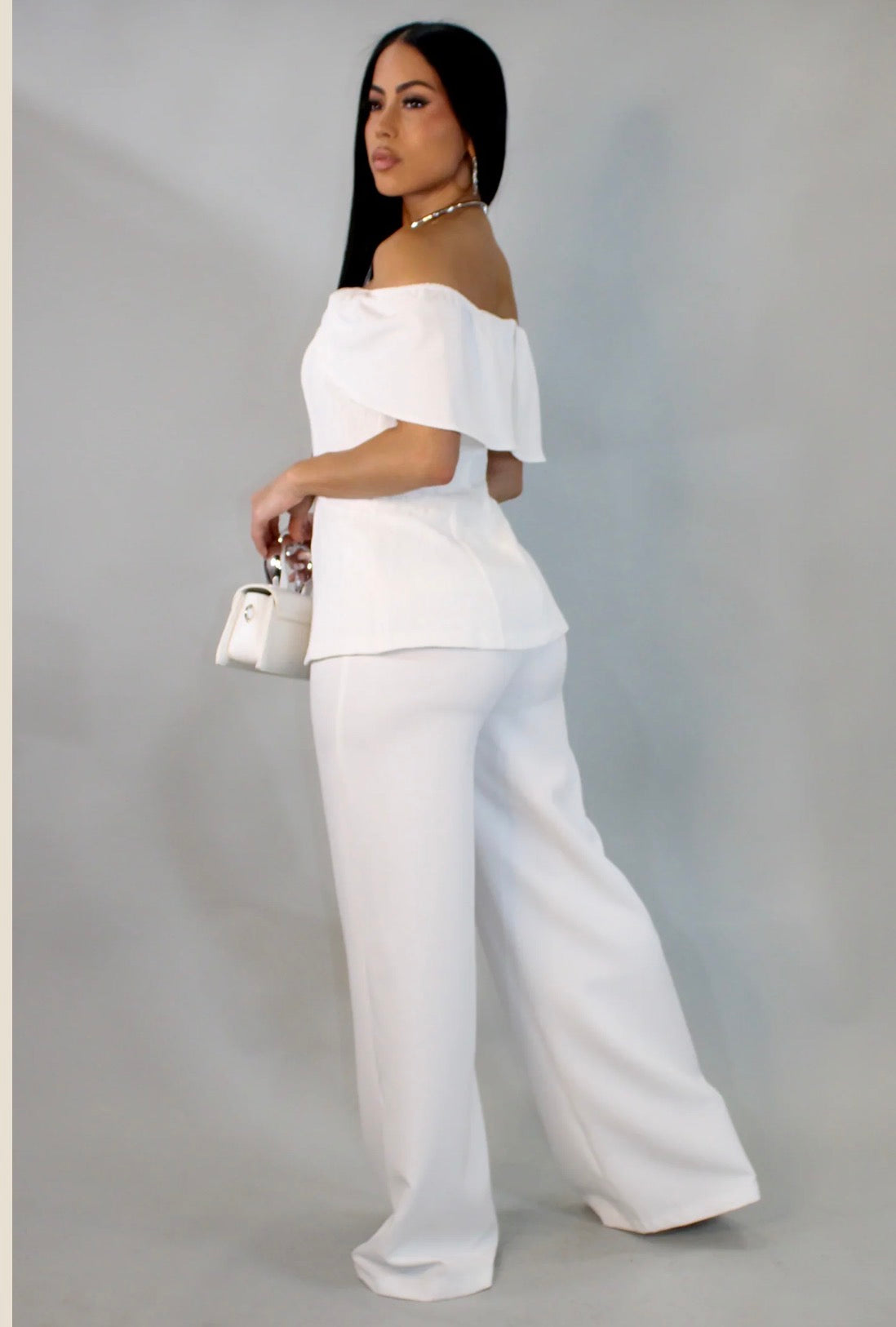 Always a lady—Set